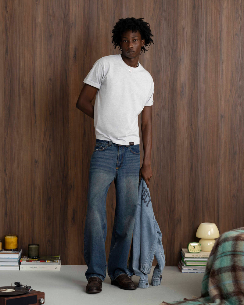 MAN [Model is 189cm/6'2” wearing size M]