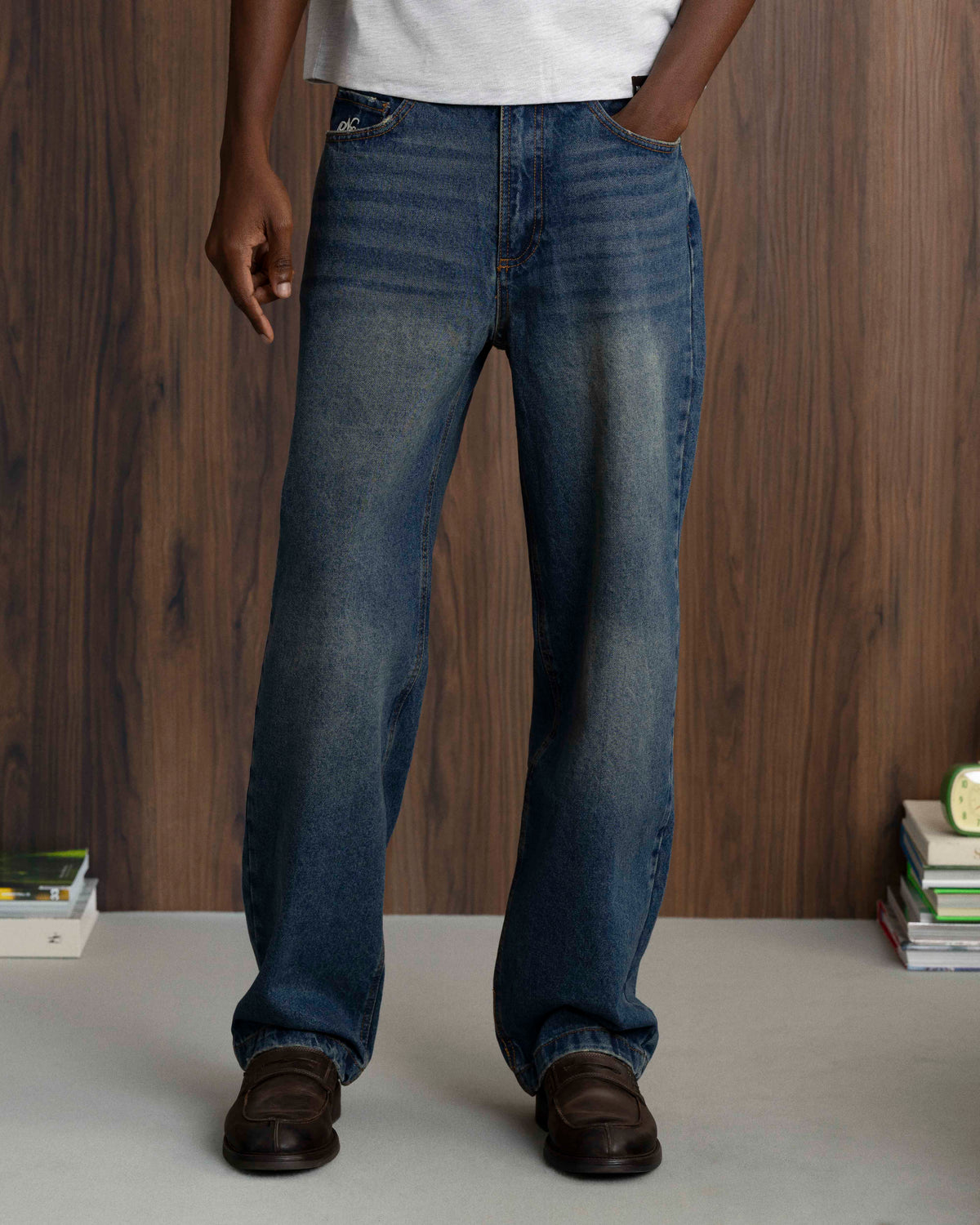 MAN [Model is 189cm/6'2” wearing size M]