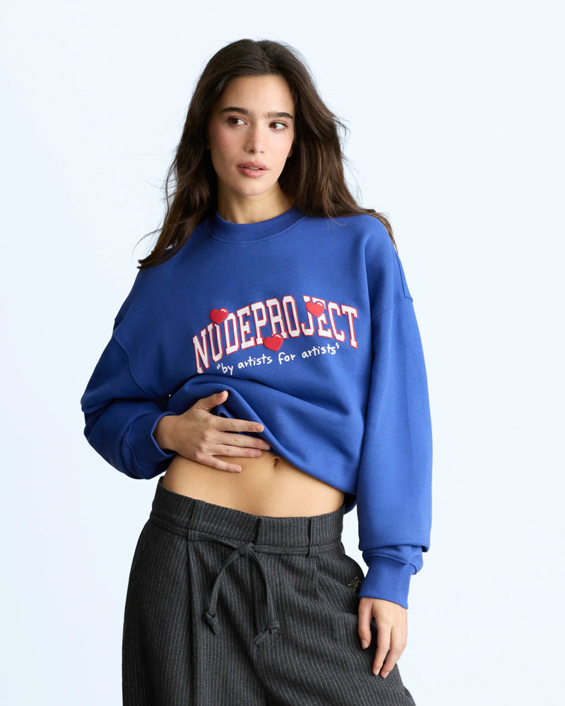 WOMAN [Model is 1.74 m / 5’9” wearing size S]