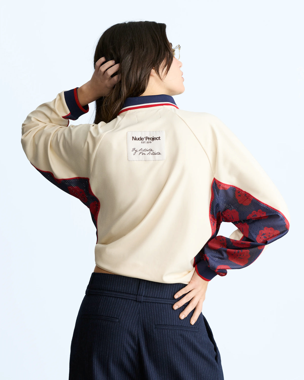 WOMAN [Model is 1.74 m / 5’9” wearing size S]