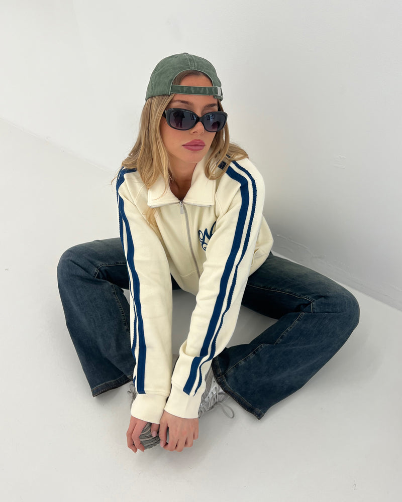 Ying-Yang Zip-Up Marshmallow