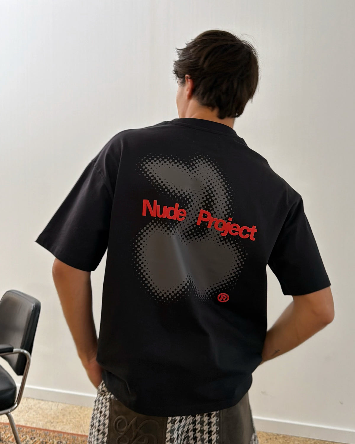 Grain Cherry Tee Black