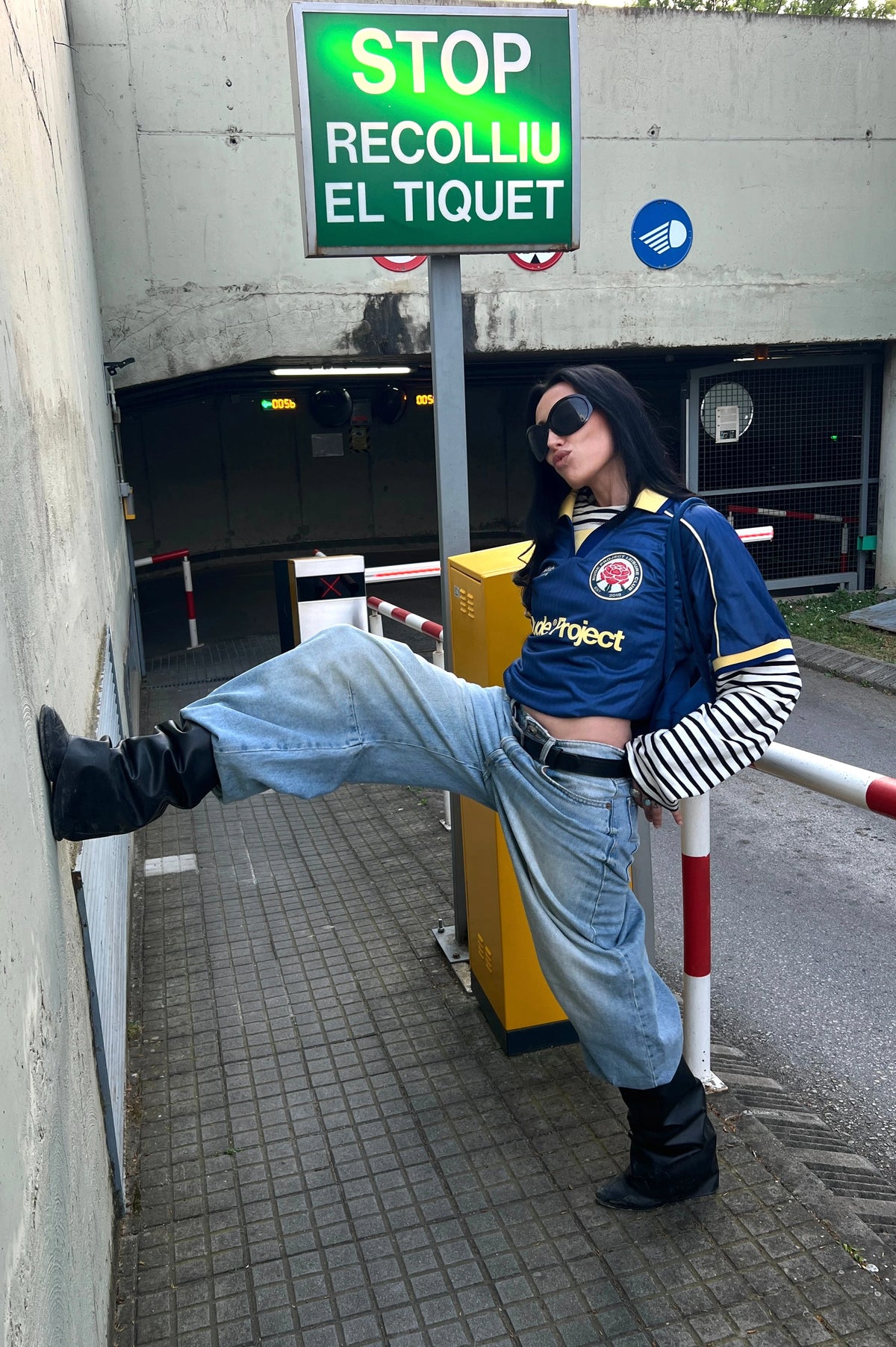 Basic Football Tee Navy