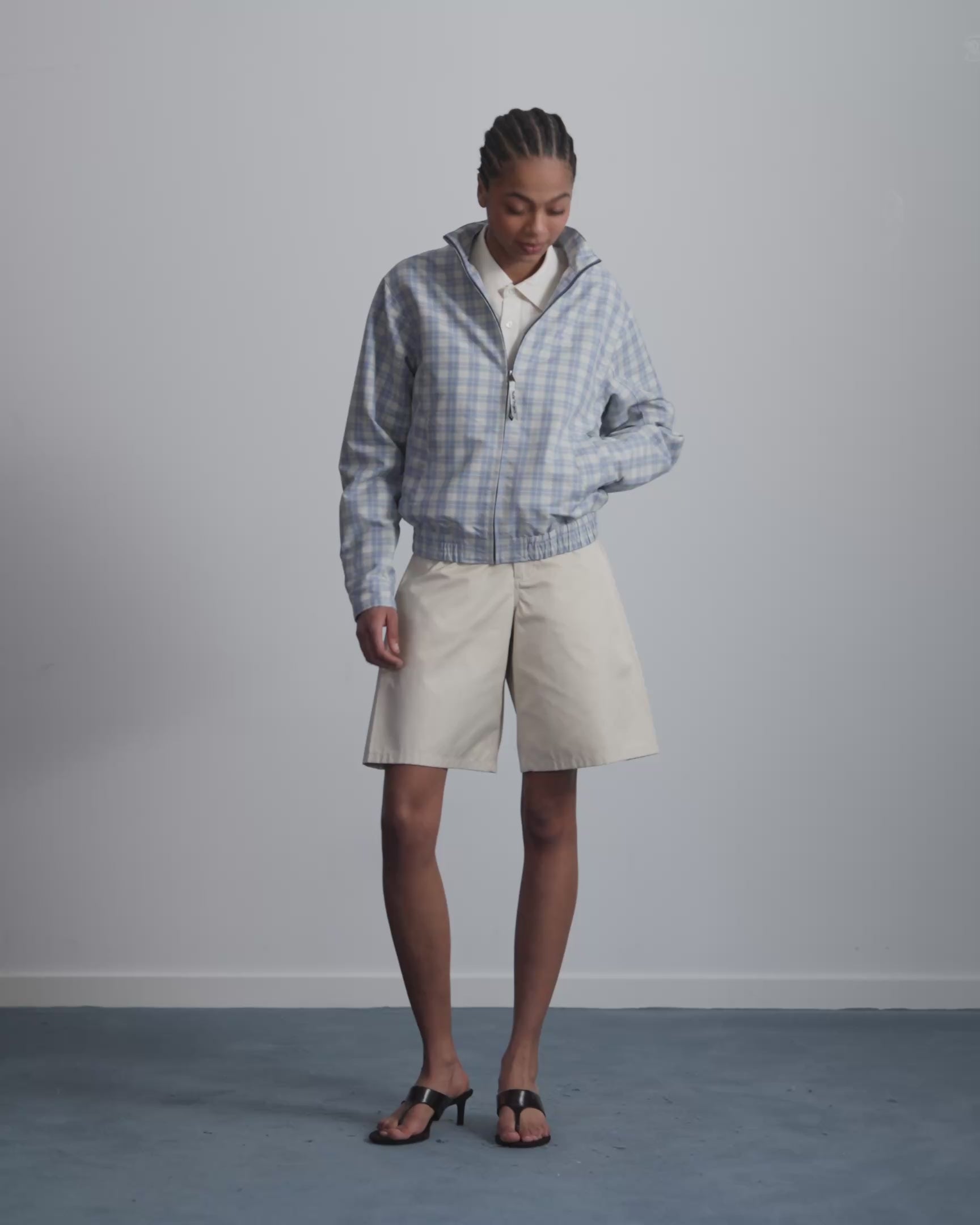 WOMAN [Model is 177 cm / 5’10” wearing size S]