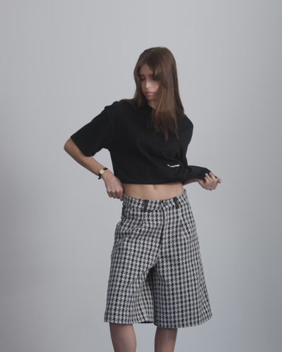 WOMAN [Model is 173 cm / 5’8” wearing size S]