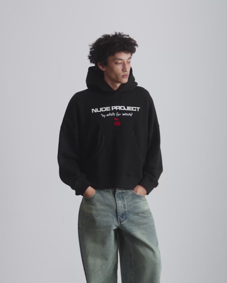 MAN [Model is 189cm /6'2.5" wearing size M]