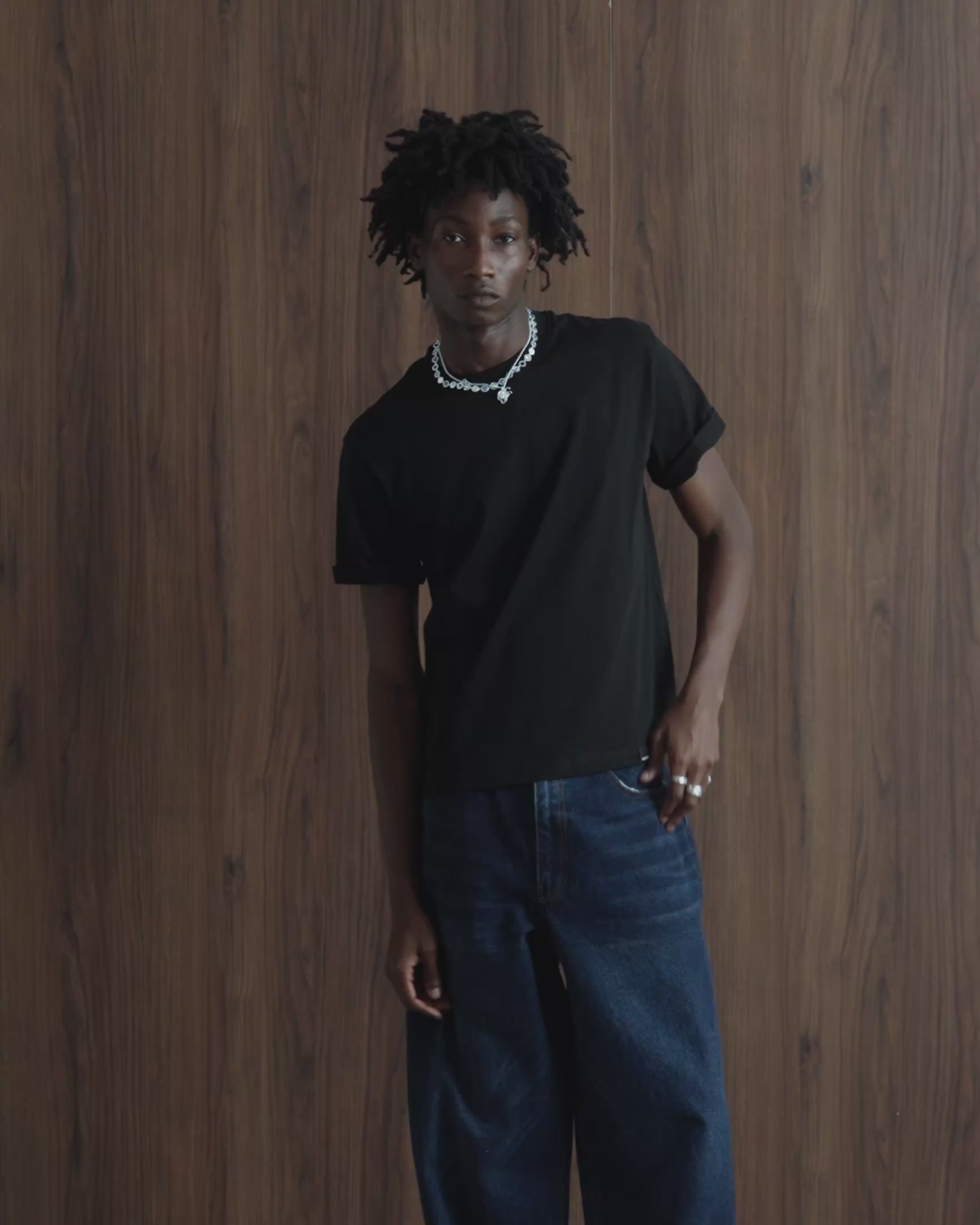 MAN [Model is 189cm/6'2” wearing size M]