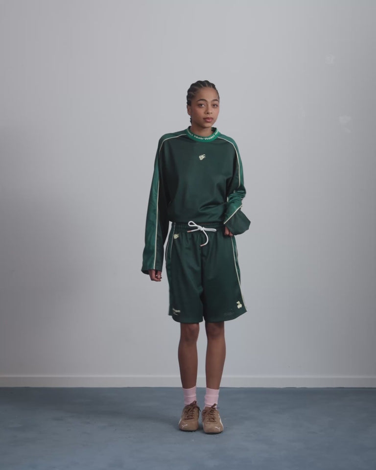 WOMAN [Model is 177 cm / 5’10” wearing size M]