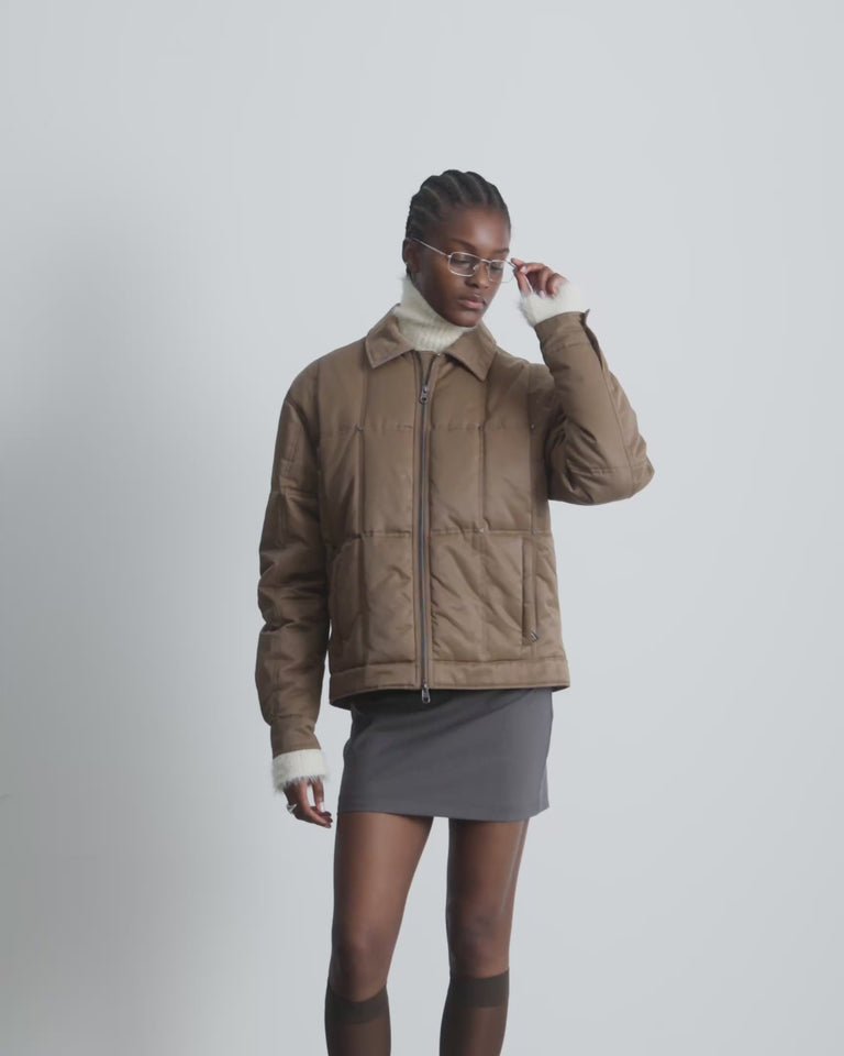 WOMAN [Model is 1.78 m / 5’10” wearing size M]