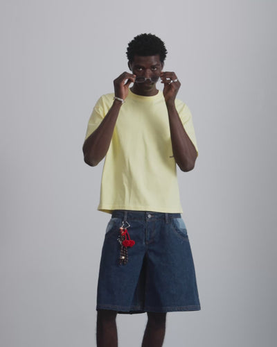 MAN [Model is 188 cm / 6’2” wearing size M]