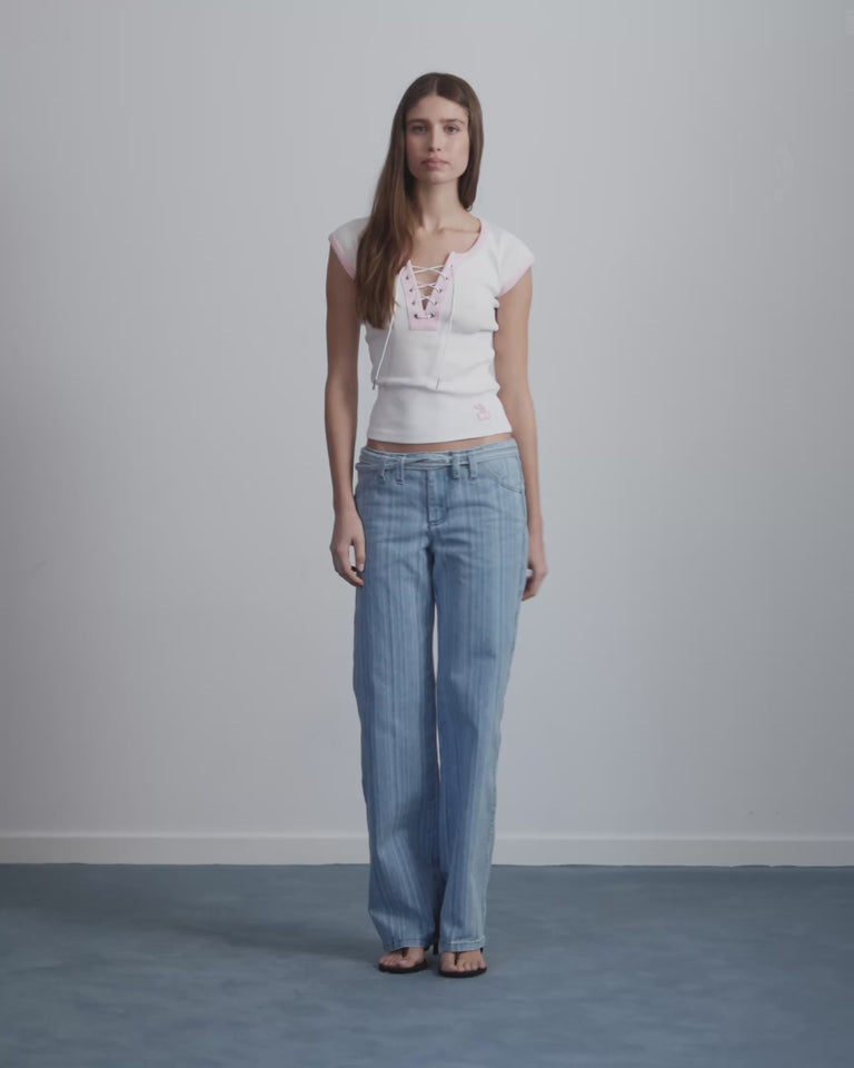 WOMAN [Model is 173 cm / 5’8” wearing size S]