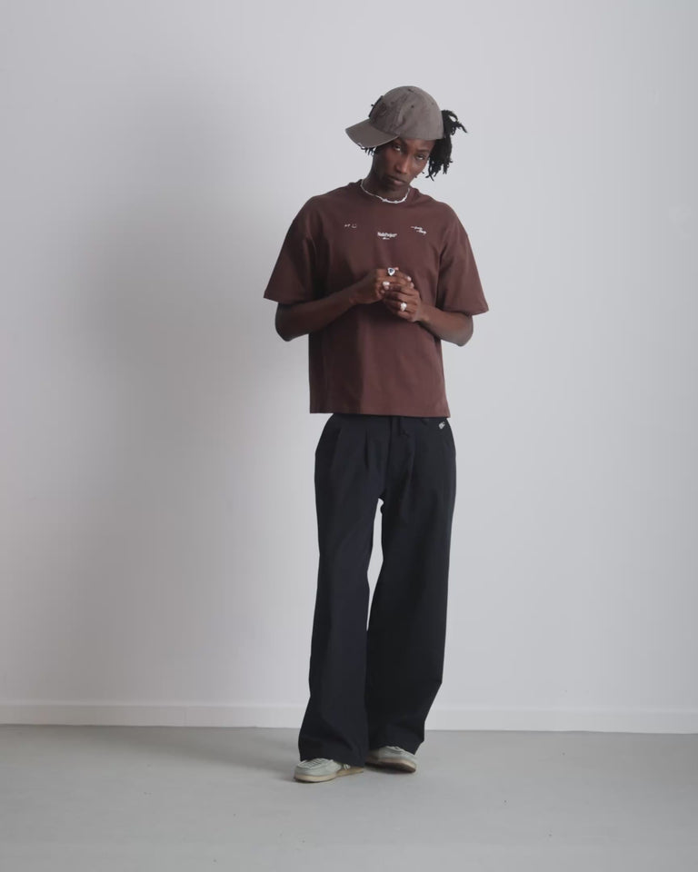 MAN [Model is 189cm /6'2.5" wearing size M]