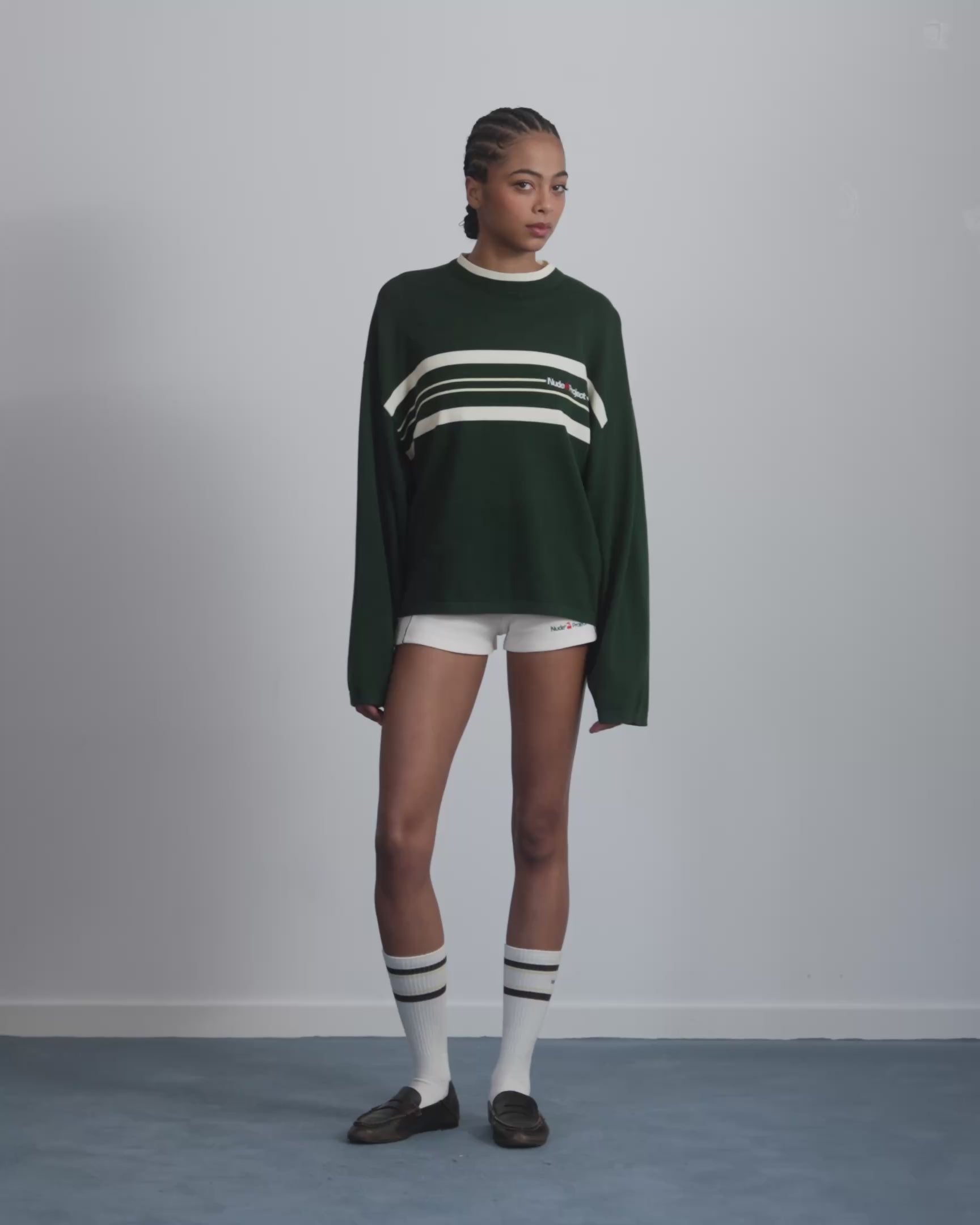 WOMAN [Model is 177 cm / 5’10” wearing size S]