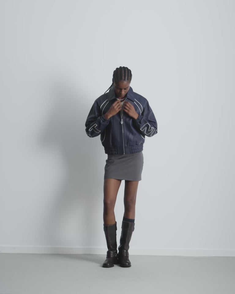 WOMAN [Model is 1.78 m / 5’10” wearing size S]