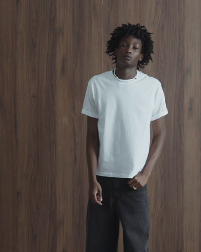 MAN [Model is 189cm/6'2” wearing size M]