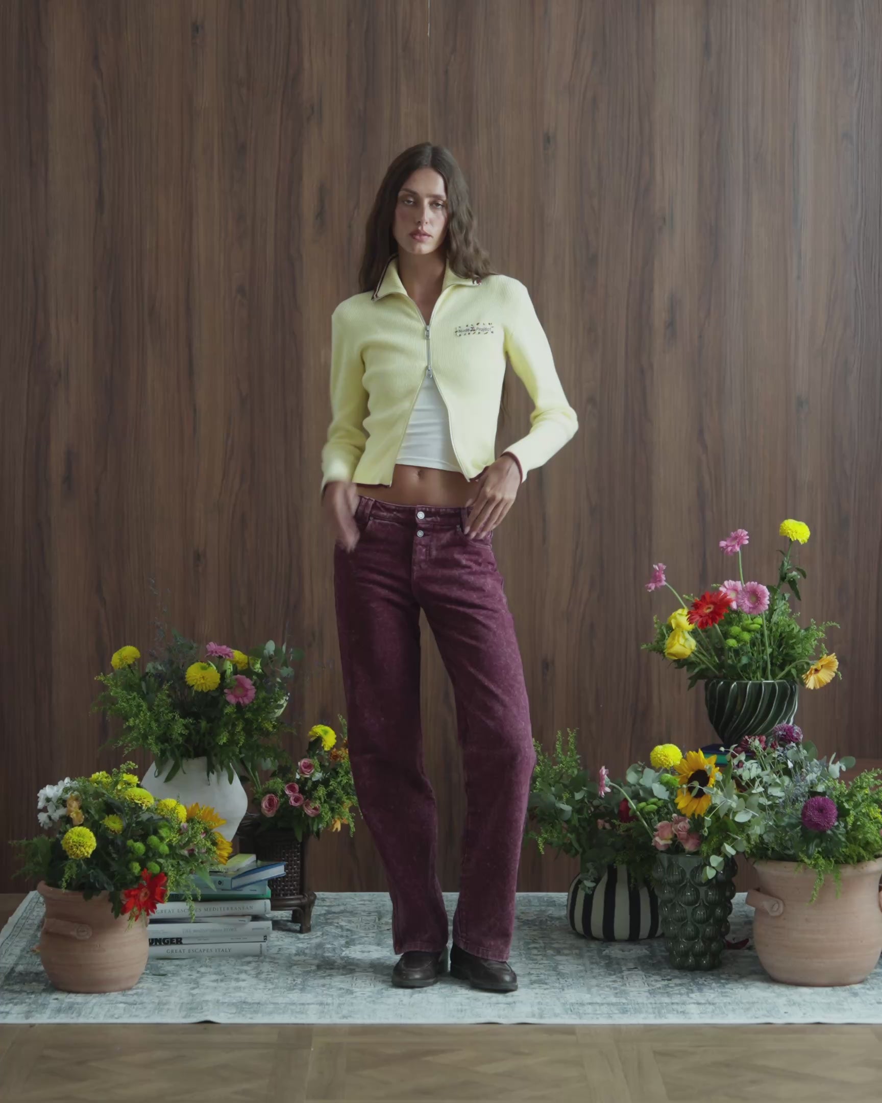 WOMAN [Model is 1.82 m / 5’11" wearing size M]